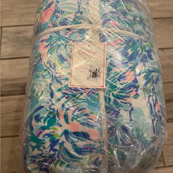 Lilly Pulitzer Pineapple Party Comforter Pottery Barn Teen King + free sham - Picture 6 of 7